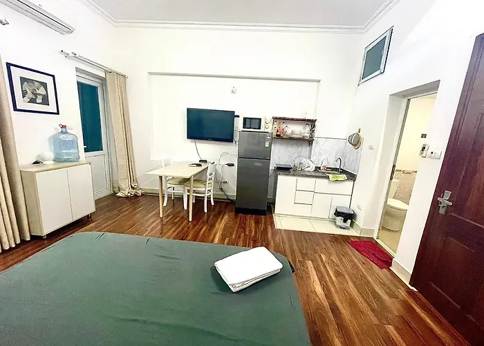 1322 Bedroom Apt Chilling Close Ho Tay Balcony Full Sunlight